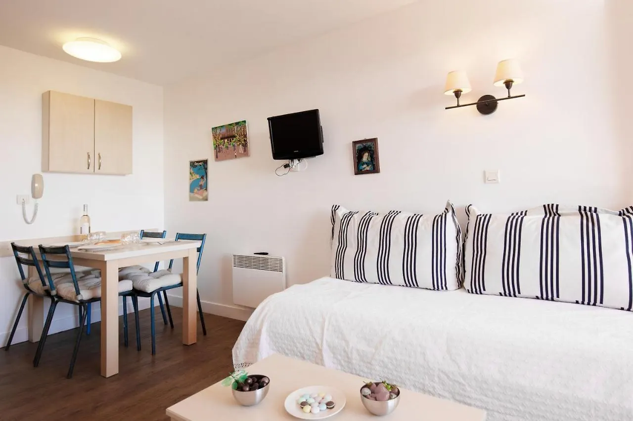 Apartment Les Parcs De Grimaud Yourhosthelper France